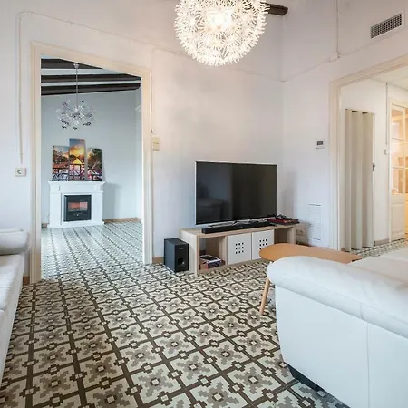 Tarracohomes, Attic La Nau