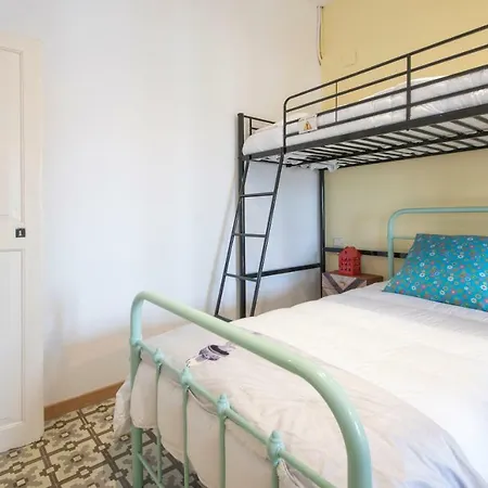 Tarracohomes, Attic La Nau Apartment